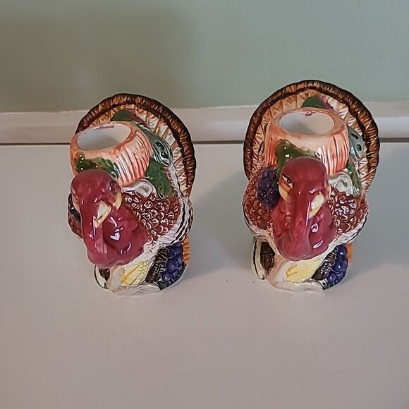 Home Trends Candleholders - Picture 1 of 6